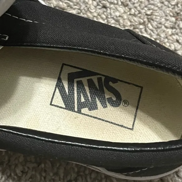 Vans Classic Canvas Slip-on Loafer size 8 Skate Sneaker Black and white Unisex