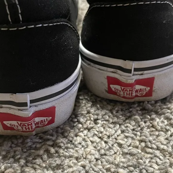 Vans Classic Canvas Slip-on Loafer size 8 Skate Sneaker Black and white Unisex