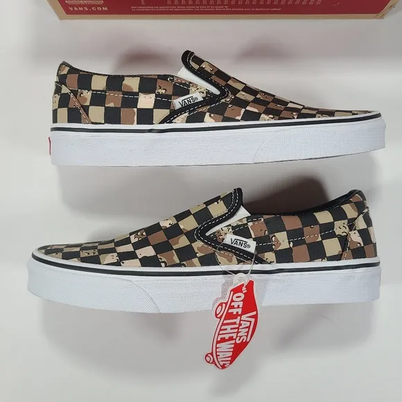 Vans Classic Slip-On Checkerboard Camo Desert Men's Size 7 Women’s Size 8.5