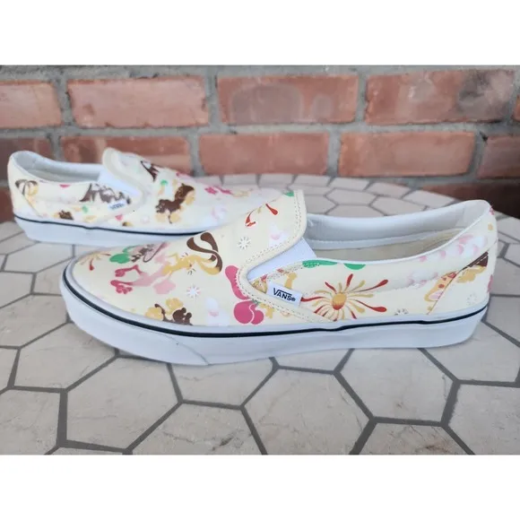 Vans Classic Slip On Get Outdoors Classic White Size US 9.5 Men New VN000BVZFRL
