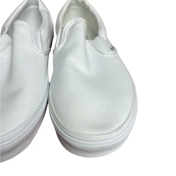 VANS Classic Slip-On in White Size 14.0M