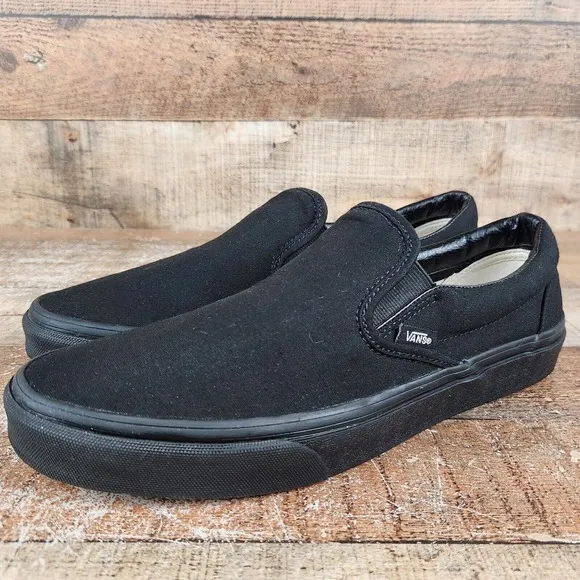 Vans Classic Slip-On Men Sz 9.5 Triple Black Canvas Low Top Sneaker Skater Shoe