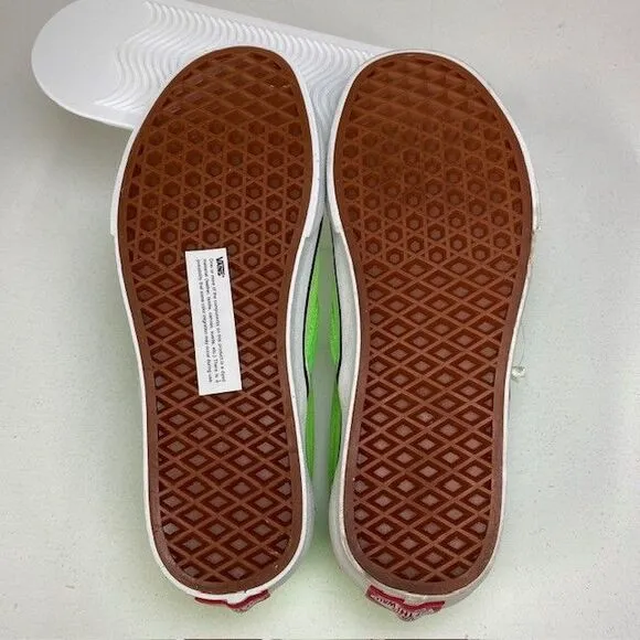 Vans Classic Slip-On Neon Green Gecko Canvas Sneakers‎ US 6 Men / 7.5 Women