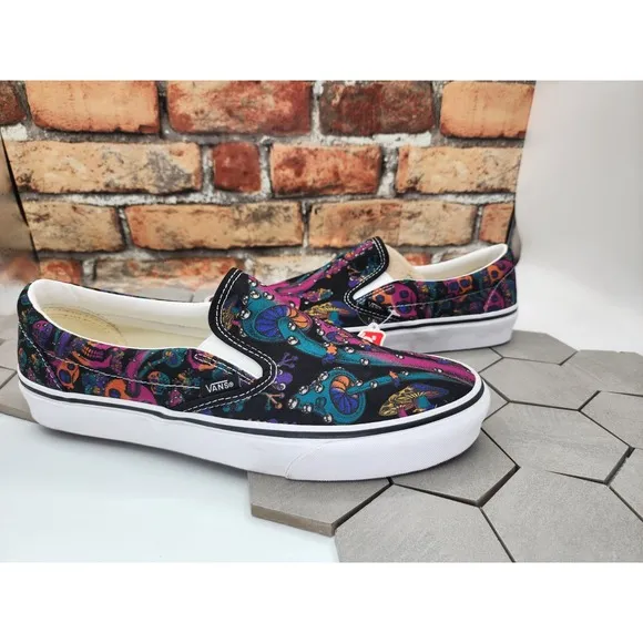 Vans Classic Slip On Trippy Drip Black Multi Size US 9 Men New VN0A7Q5D0ZB
