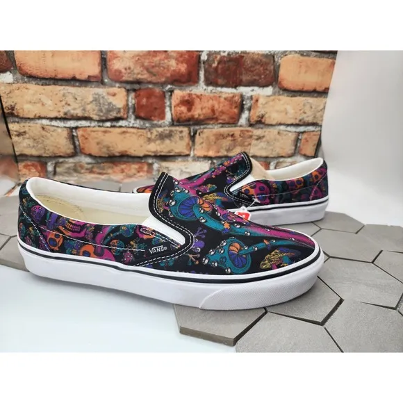 Vans Classic Slip On Trippy Drip Black Multi Size US 9 Men New VN0A7Q5D0ZB