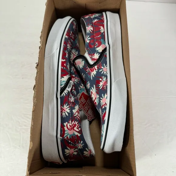 Vans Classic Slip-On Vans Crew Floral Red Sneakers Men Size 10 Women 11.5