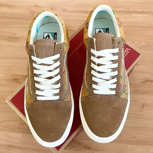 Vans ComfyCush Old Skool 'Fatal FloralWomen 9.5 US Mens 8.0 US