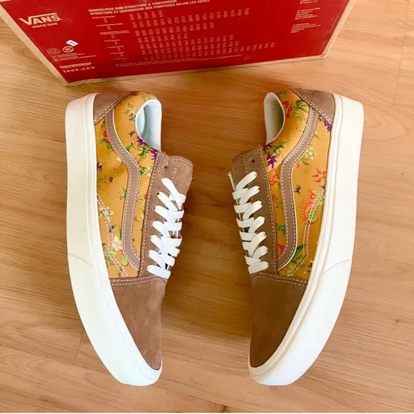 Vans ComfyCush Old Skool 'Fatal FloralWomen 9.5 US Mens 8.0 US