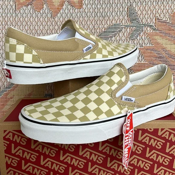 Vans Men’s Classic Slip-OnCheckerboard Taos TaupeVN0A5A08YUUSneakers