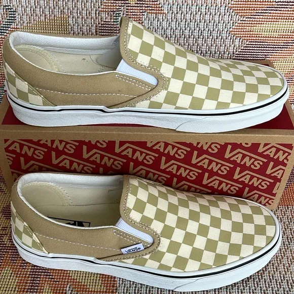 Vans Men’s Classic Slip-OnCheckerboard Taos TaupeVN0A5A08YUUSneakers