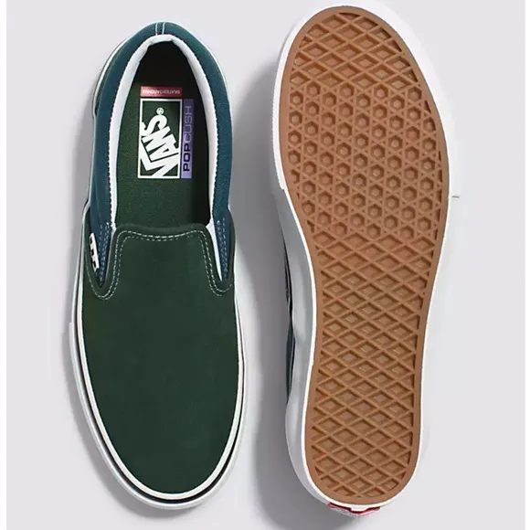 Vans Mens Skate Slip-OnMountain ViewVN0A5FCABD6Sneakers