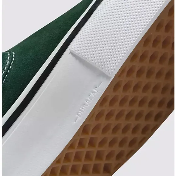Vans Mens Skate Slip-OnMountain ViewVN0A5FCABD6Sneakers