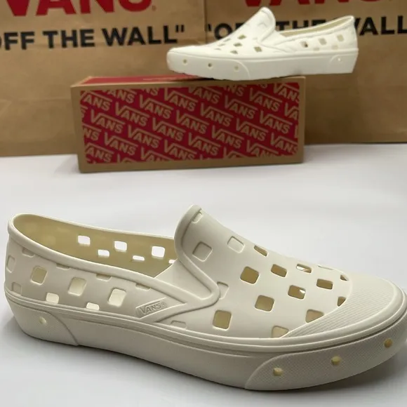 Vans Men’s Slip-On Trk MarshmallowVN0A5HF8FS8Sneakers