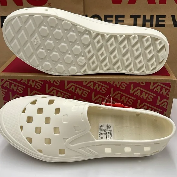 Vans Men’s Slip-On Trk MarshmallowVN0A5HF8FS8Sneakers
