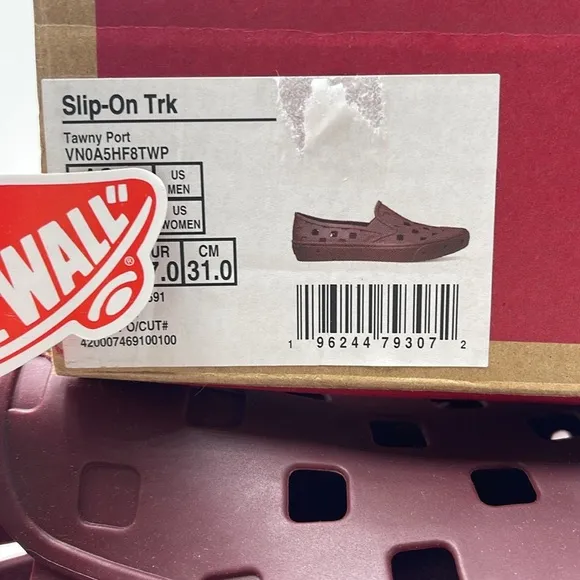 Vans Men’s Slip-On Trk Tawny Port VN0A5HF8TWPSneakers