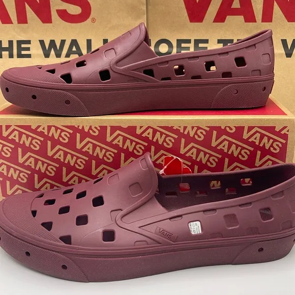 Vans Men’s Slip-On Trk Tawny Port VN0A5HF8TWPSneakers