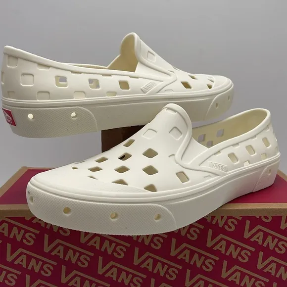 Vans Men’s Slip-On TrkMarshmallowVN0A5HF8FS8Sneakers