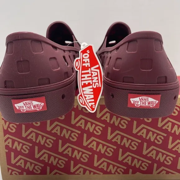 Vans Men’s Slip-On TrkTawny PortVN0A5HF8TWPSneakers