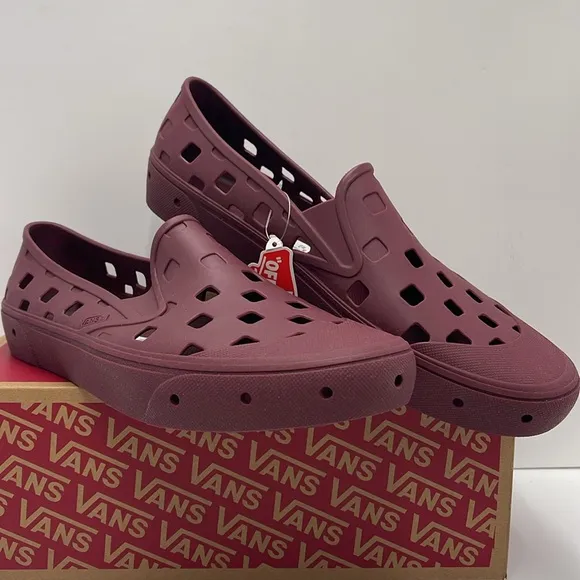 Vans Men’s Slip-On TrkTawny PortVN0A5HF8TWPSneakers