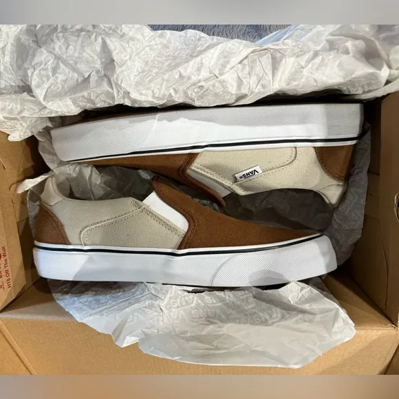 [Vans] NWT Asher Deluxe Retro S/C Dachshund