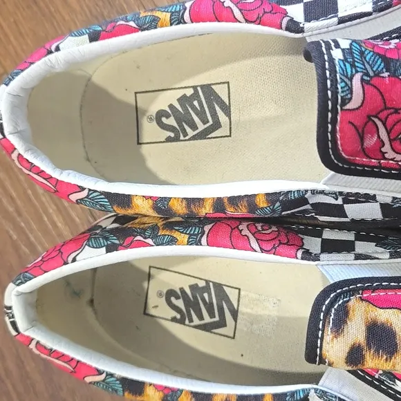 VANS ROSE CHECKER BOARD LEOPARD PRINT SLIP ONS MENS SIZE 13.   #6848