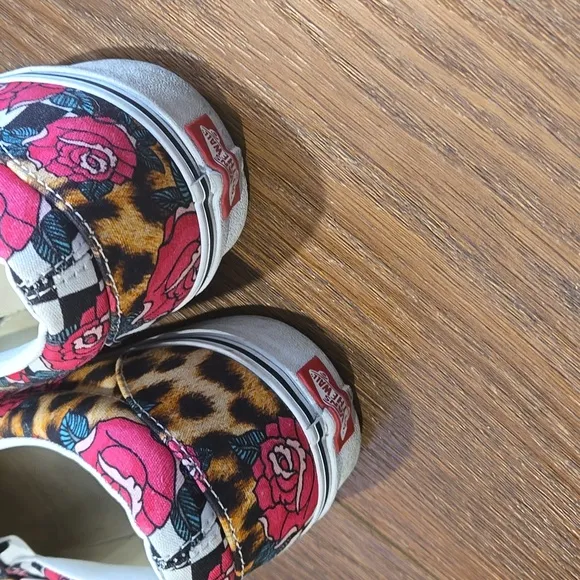 VANS ROSE CHECKER BOARD LEOPARD PRINT SLIP ONS MENS SIZE 13.   #6848