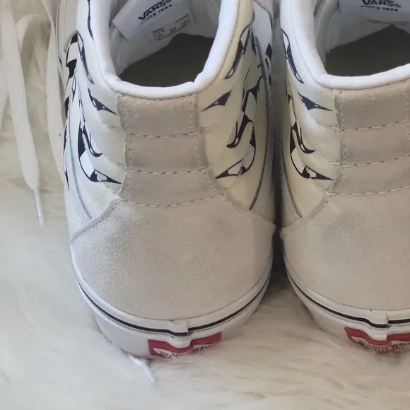 Vans White  Suede, Checkerboard  Hi Tops Sneakers For Men Size 11