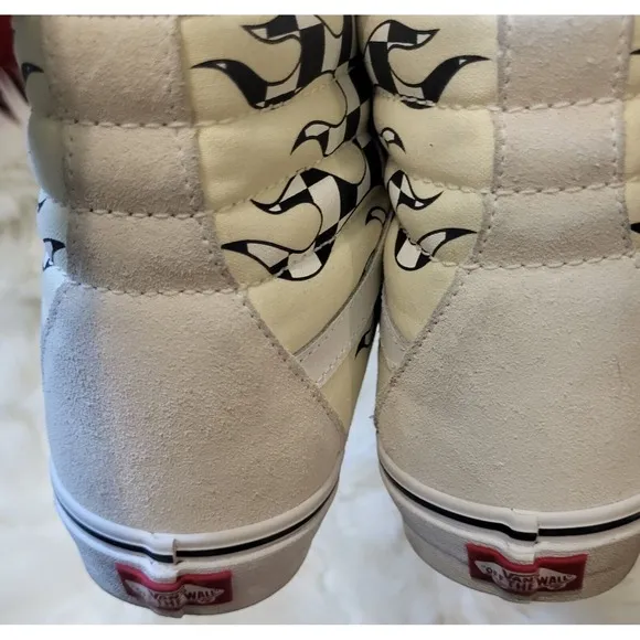Vans White  Suede, Checkerboard  Hi Tops Sneakers For Men Size 11
