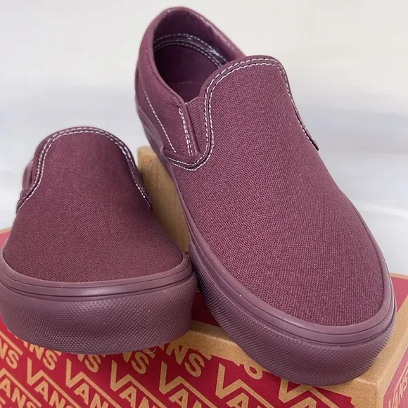 Vans WMNS Classic Slip-OnPastel Mono Plum WineVN000CT5CHISneakers