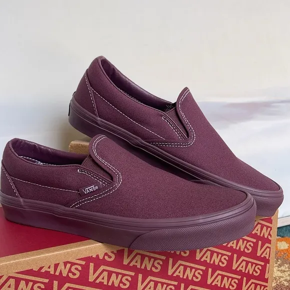 Vans WMNS Classic Slip-OnPastel Mono Plum WineVN000CT5CHISneakers