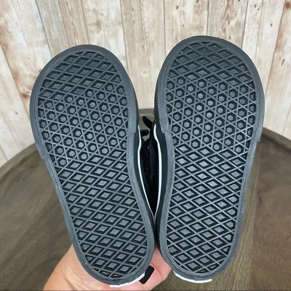 Vans x Disney the Nightmare Before Christmas Slip on V Sneaker Size 5.5 Toddler