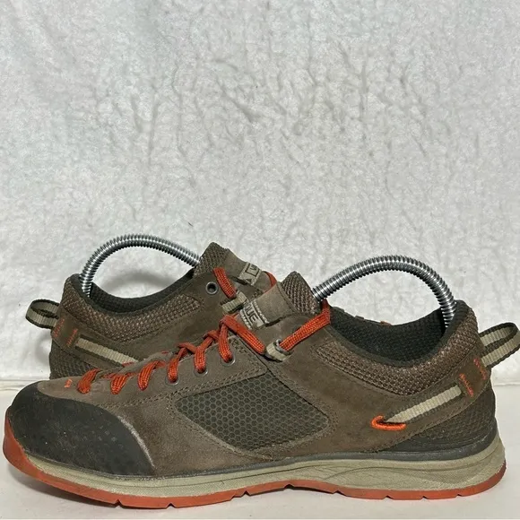 Vasque Mens Brown Grand Traverse Vibram Sole Hiking Sneakers Shoes SZ US 8 M