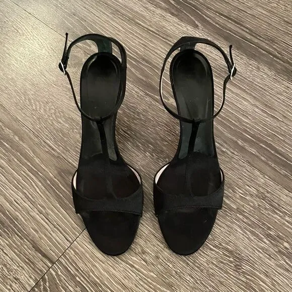 Vera Wang heels