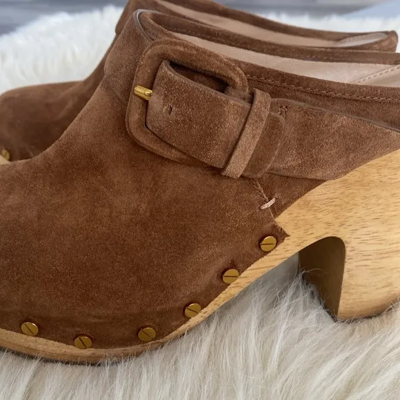 Veronica Beard Cognac Sued Mule/Clog Golden tone Studs wood heals Mint condition