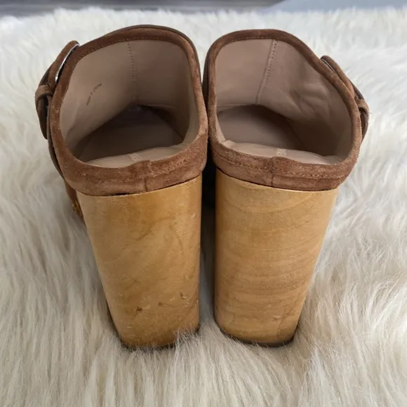Veronica Beard Cognac Sued Mule/Clog Golden tone Studs wood heals Mint condition