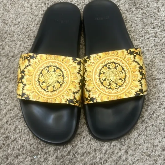 VERSACE Baroque Istante Medusa Slides