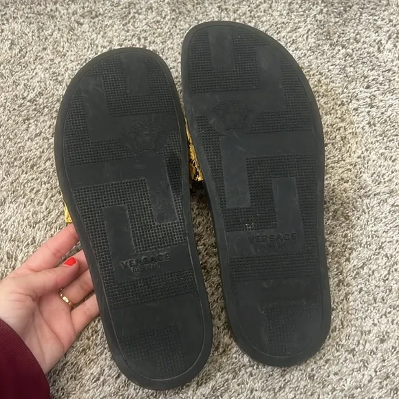 VERSACE Baroque Istante Medusa Slides