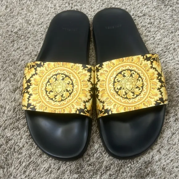 VERSACE Baroque Istante Medusa Slides