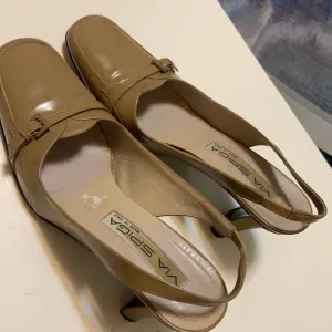 VIA SPIGA LEATHER HEELS 6.5M MADE IN ITALY SLING BACK TAN
