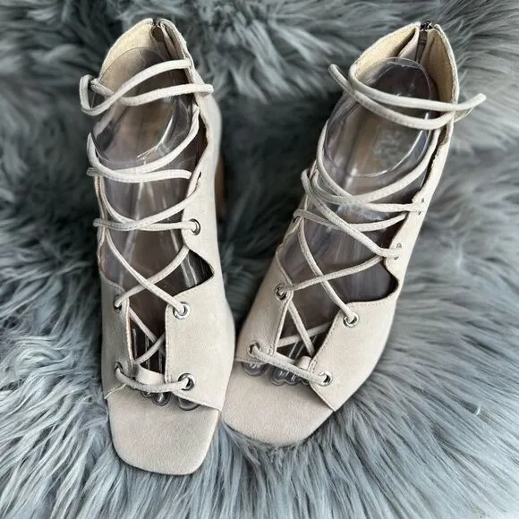 Vince Camuto Nahara sandal square peep toe wedge heels size 8