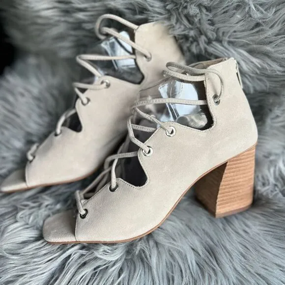 Vince Camuto Nahara sandal square peep toe wedge heels size 8