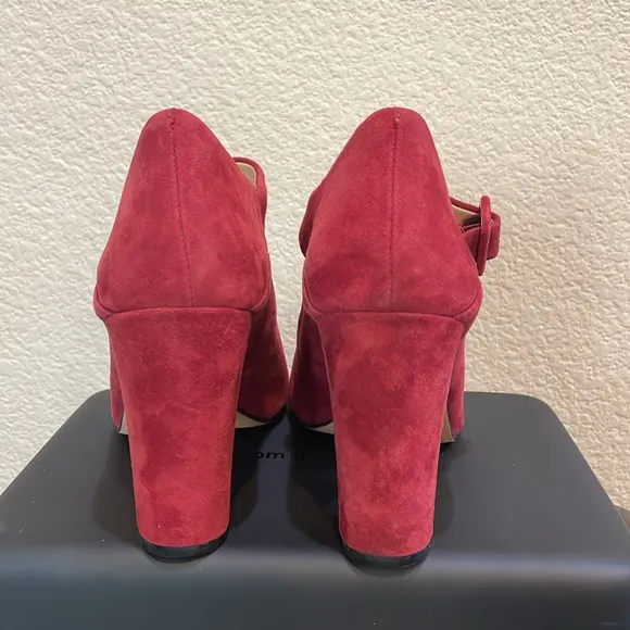 Vince Camuto Selmer Peep Toe Pumps Size 8