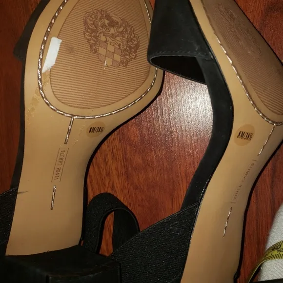 Vince Camuto Suede Heels sz 8