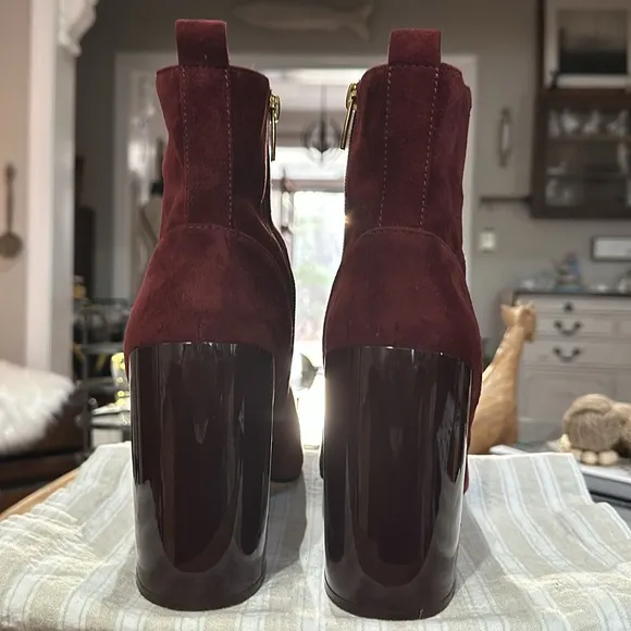 Vince Camuto Women’s Enverna High Gloss Block Heel Bootie in Bordo Suede-Size 10