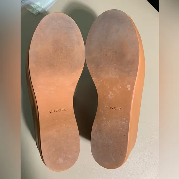 Vince Isa, Women's Tan leather platform minimalist Clogs. 9.5