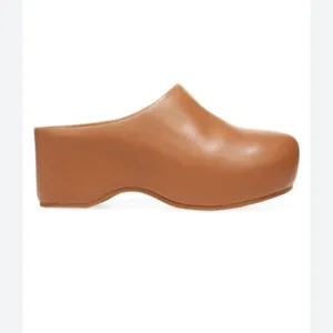 Vince Isa, Women's Tan leather platform minimalist Clogs. 9.5