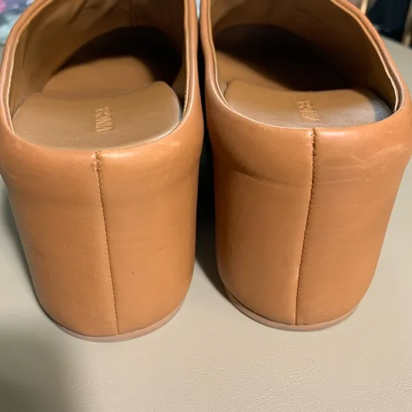 Vince Isa, Women's Tan leather platform minimalist Clogs. 9.5