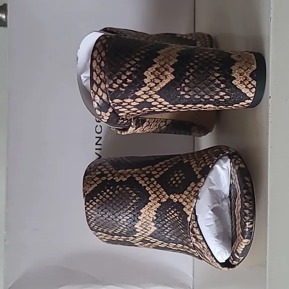 VINCE Leather Mules