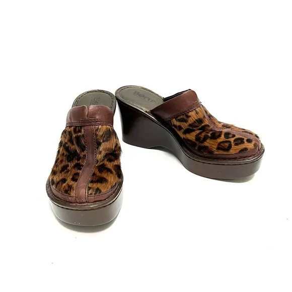 Vintage 1990s brown leather leopard print pony hair platform wedge mule clogs