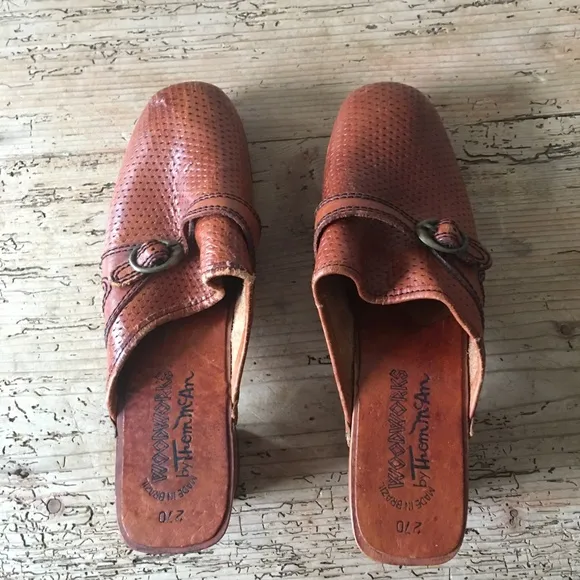 Vintage 70s Clogs - Woodworks by Thom McAn 5/5.5